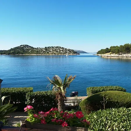 Apartment House-apartment Tribunj (Sibenik-Knin)