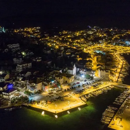 House-apartment アパート