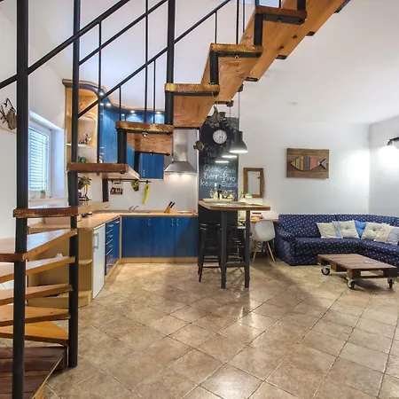 House-apartment Apartman Tribunj (Sibenik-Knin)